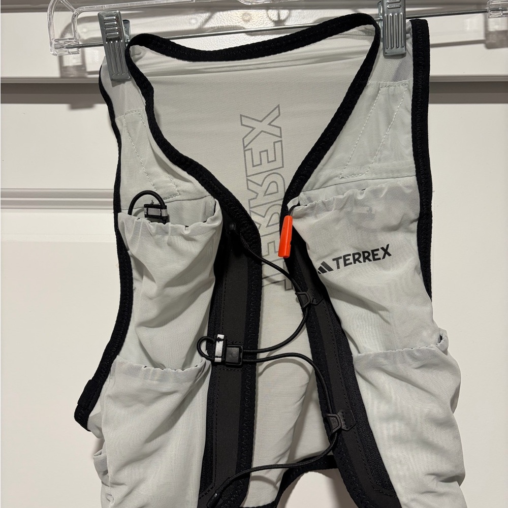 Adidas Terrex trail running vest hydration S